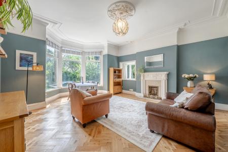 2 bedroom Flat for sale in Pasture Lane, Chapel Allerton, Leeds, LS7