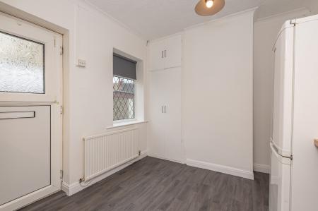 2 bedroom Bungalow to let in Alandale Crescent, Garforth, Leeds, LS25