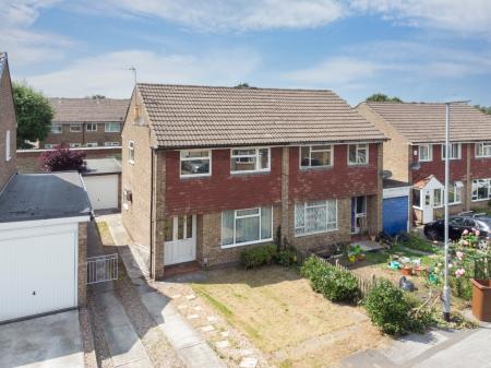 3 bedroom Semi-detached house to let in Turnberry Rise, Alwoodley, Leeds, LS17