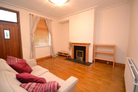 2 bedroom Terraced House to let in Vicarage View, Kirkstall, Leeds, LS5