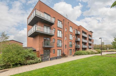2 bedroom Flat for sale in Aire Quay, Leeds, LS10