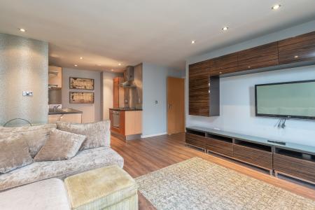 2 bedroom Flat for sale in Faroe, City Island, Gotts Road, Leeds, LS12