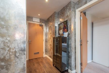 2 bedroom Flat for sale in Faroe, City Island, Gotts Road, Leeds, LS12