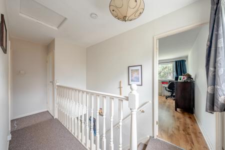 2 bedroom End of terrace house for sale in Gledhow Lane, Chapel Allerton, Leeds, LS7