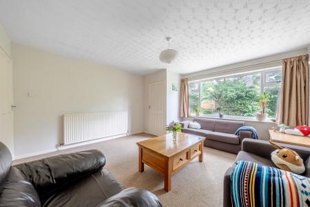 2 bedroom End of terrace house for sale in Gledhow Lane, Chapel Allerton, Leeds, LS7