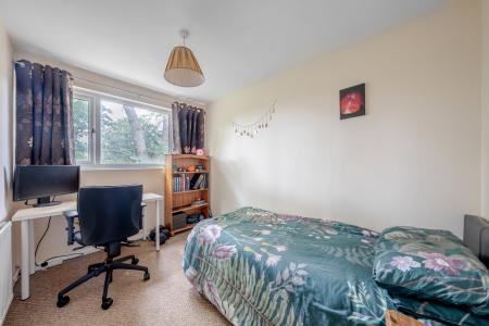 2 bedroom End of terrace house for sale in Gledhow Lane, Chapel Allerton, Leeds, LS7