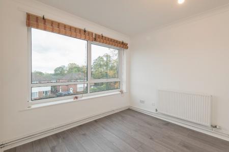2 bedroom Flat to let in Wensleydale Court, Stainbeck Lane, Chapel Allerton, Leeds, LS7