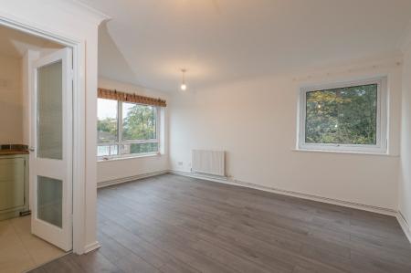 2 bedroom Flat to let in Wensleydale Court, Stainbeck Lane, Chapel Allerton, Leeds, LS7
