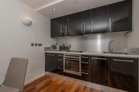 2 bedroom Flat to let in Whitehall Waterfront, 2 Riverside Way, Leeds, LS1