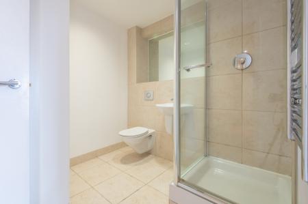 2 bedroom Flat to let in Whitehall Waterfront, 2 Riverside Way, Leeds, LS1