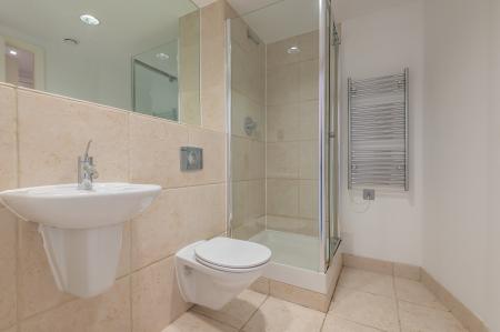 2 bedroom Flat to let in Whitehall Waterfront, 2 Riverside Way, Leeds, LS1