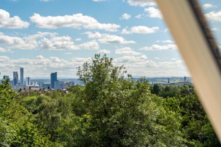 1 bedroom Flat for sale in Gledhow Wood Close, Gledhow, Leeds, LS8