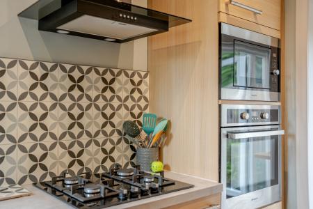 3 bedroom Semi-detached house for sale in Highwood Avenue, Moortown, Leeds, LS17