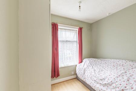 3 bedroom Terraced House to let in Cross Flatts Row, Leeds, LS11