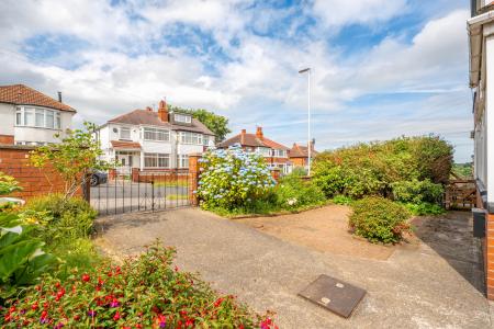 3 bedroom Semi-detached house for sale in St Martins Avenue, Chapel Allerton, Leeds, LS7
