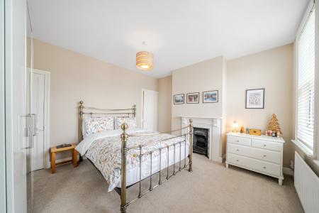 4 bedroom Terraced House for sale in Methley Grove, Chapel Allerton, Leeds, LS7