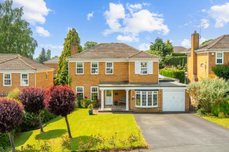 4 bedroom Detached house for sale in Shadwell Park Grove, Shadwell, Leeds, LS17