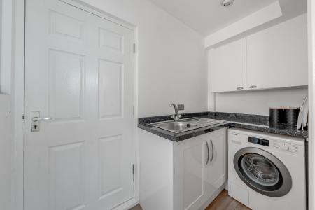 4 bedroom Detached house for sale in Shadwell Park Grove, Shadwell, Leeds, LS17