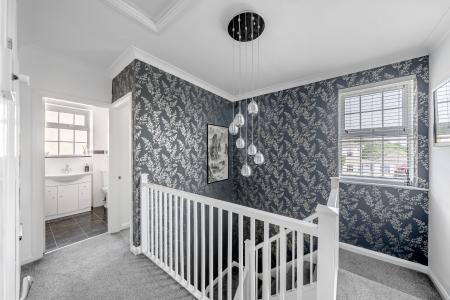 4 bedroom Detached house for sale in Shadwell Park Grove, Shadwell, Leeds, LS17