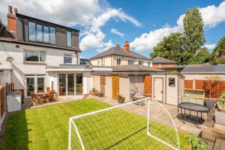 4 bedroom Semi-detached house for sale in Woodliffe Crescent, Chapel Allerton, Leeds, LS7