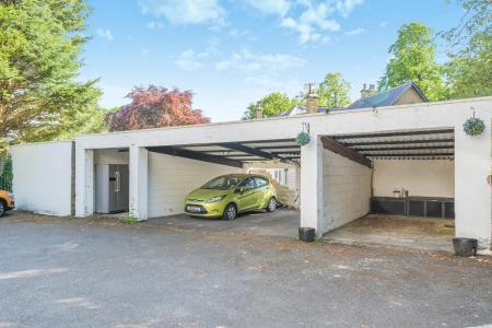 3 bedroom Duplex for sale in Park Avenue, Roundhay, Leeds, LS8
