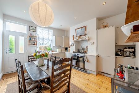 3 bedroom Terraced House for sale in Greenwood Mount, Meanwood, Leeds, LS6