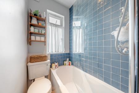 3 bedroom Terraced House for sale in Greenwood Mount, Meanwood, Leeds, LS6