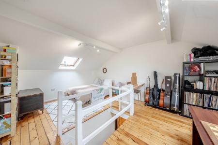 3 bedroom Terraced House for sale in Greenwood Mount, Meanwood, Leeds, LS6