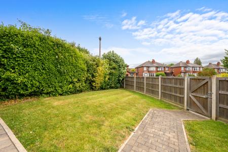 3 bedroom Semi-detached house for sale in Montagu Gardens, Oakwood, Leeds, LS8