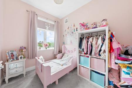 3 bedroom Semi-detached house for sale in Montagu Gardens, Oakwood, Leeds, LS8
