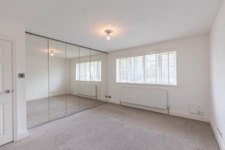 4 bedroom Detached house to let in Rand House, Foxhill Crescent, Weetwood, Leeds, LS16