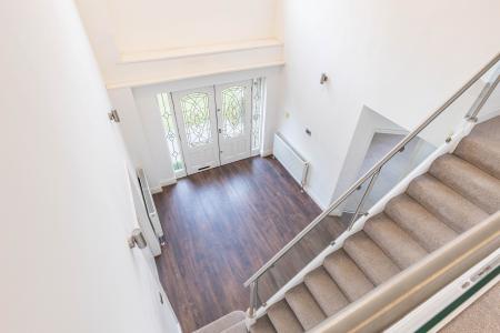 4 bedroom Detached house to let in Rand House, Foxhill Crescent, Weetwood, Leeds, LS16