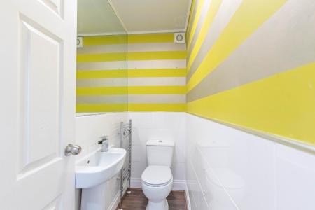 4 bedroom Detached house to let in Rand House, Foxhill Crescent, Weetwood, Leeds, LS16