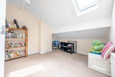 5 bedroom End of terrace house for sale in Green Road, Meanwood, Leeds, LS6