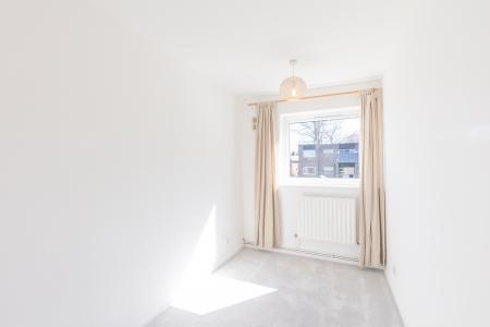 2 bedroom Flat to let in Wood Close, Wood Lane, Chapel Allerton, Leeds, LS7