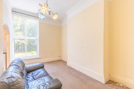 1 bedroom Flat to let in Westfield Terrace, Chapel Allerton, Leeds, LS7