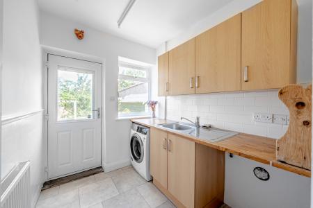 3 bedroom Semi-detached house for sale in Stainbeck Lane, Leeds, LS7