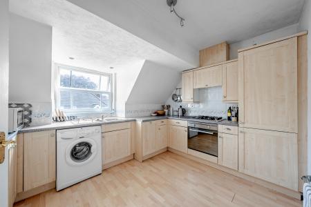 2 bedroom Flat for sale in Willow House, Chapel Allerton, Leeds, LS7