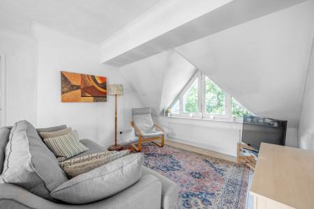 2 bedroom Flat for sale in Willow House, Chapel Allerton, Leeds, LS7
