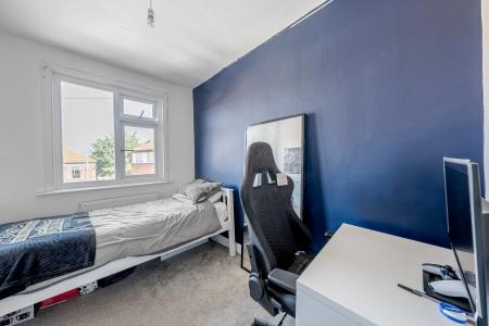 5 bedroom Semi-detached house for sale in Grange Park Rise, Roundhay, Leeds, LS8