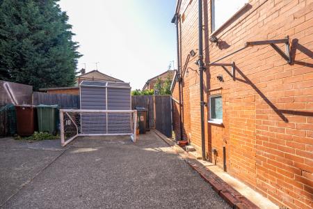 5 bedroom Semi-detached house for sale in Grange Park Rise, Roundhay, Leeds, LS8