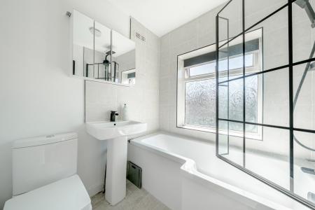 5 bedroom Semi-detached house for sale in Grange Park Rise, Roundhay, Leeds, LS8