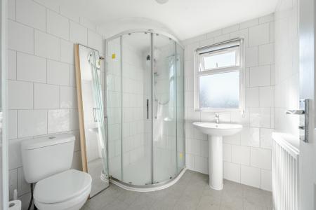 5 bedroom Semi-detached house for sale in Grange Park Rise, Roundhay, Leeds, LS8