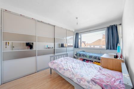 5 bedroom Semi-detached house for sale in Grange Park Rise, Roundhay, Leeds, LS8