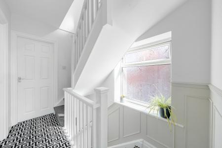 5 bedroom Semi-detached house for sale in Grange Park Rise, Roundhay, Leeds, LS8