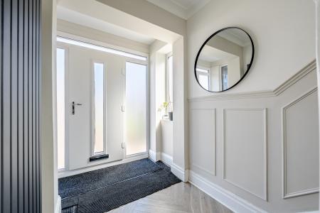 5 bedroom Semi-detached house for sale in Grange Park Rise, Roundhay, Leeds, LS8
