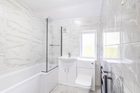 2 bedroom Terraced House for sale in Miles Hill Terrace, Leeds, LS7
