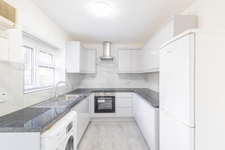 2 bedroom Terraced House for sale in Miles Hill Terrace, Leeds, LS7