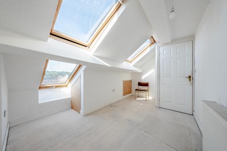 5 bedroom Semi-detached house for sale in St Martins View, Chapel Allerton, Leeds, LS7