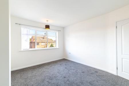 3 bedroom Semi-detached house to let in Sandway, Cross Gates, Leeds, LS15